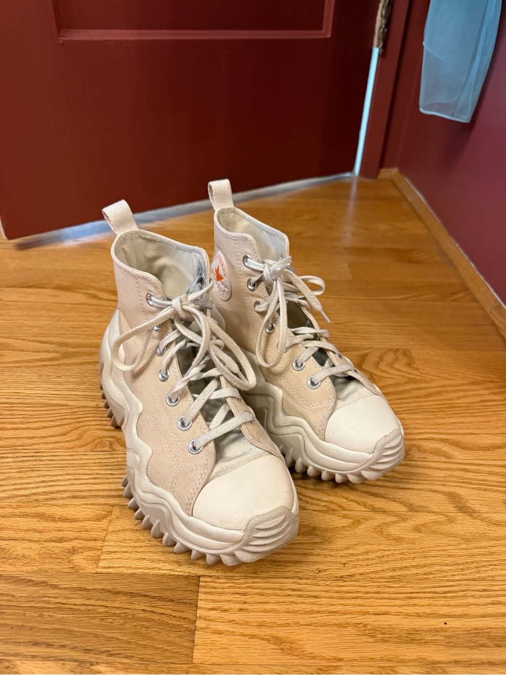 Converse Beige Star Motion high top